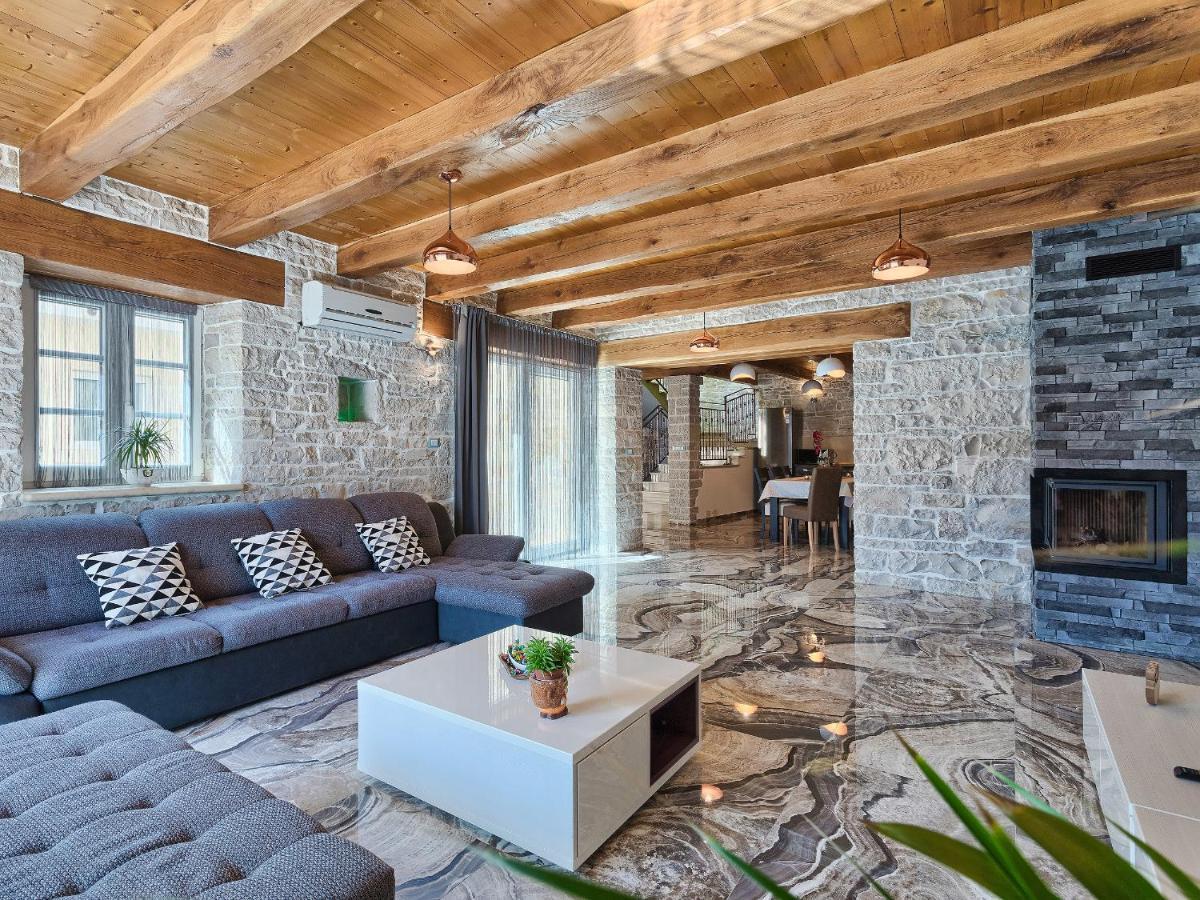 Villa Patrick-Luxury Stone House In The Center Of Istria Пазин Экстерьер фото